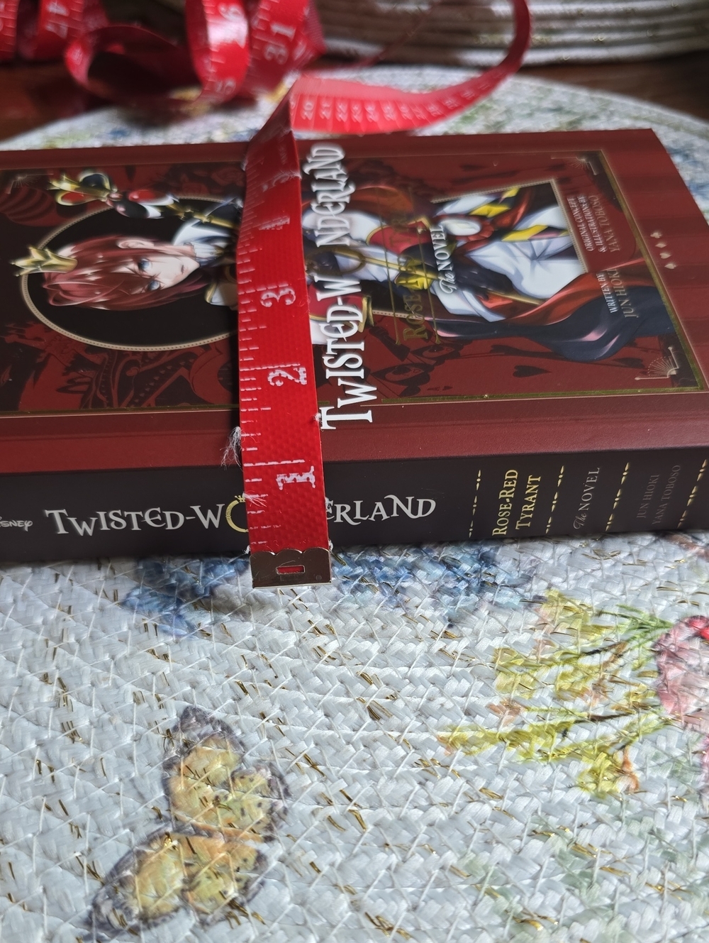 Twisted Wonderland Novel - Picture 7 of 7